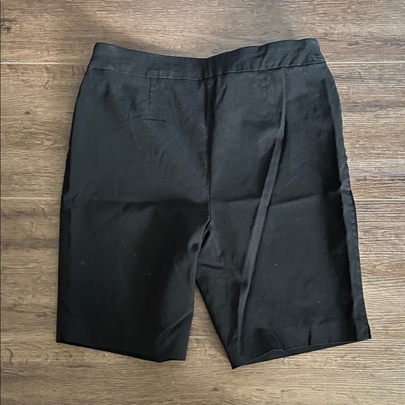 Time and Tru Black Women's Bermudas - Picture 5 of 5